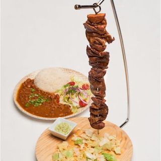 Arroz Con Menestra Y Chuzos