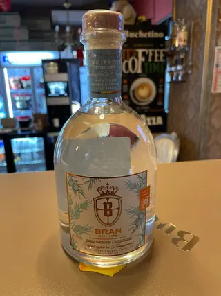 Bran Lichior de ienupar 0.7L