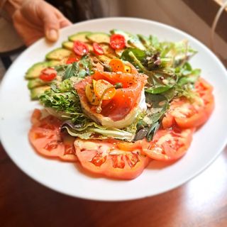 Ensalada De Salmón