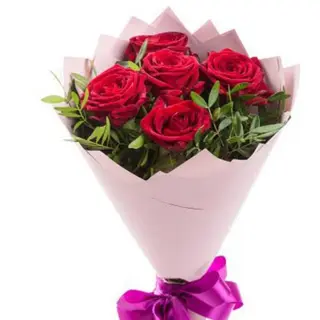 5 roses rouges love