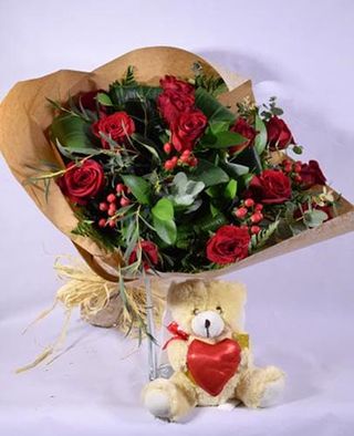 Ramo De 12 Rosas Y Oso