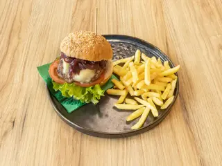 Velvet Burger