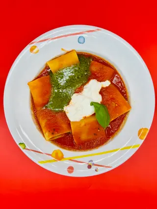 Paccheri di gragnano con pomodoro, burrata e pesto al pistacchio