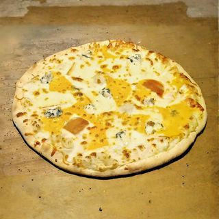 Формаджо спешъл (1200гр)