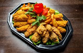 Platou crispy & aripioare (4 persoane)