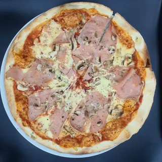 Pizza Capricciosa + Sok