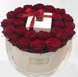 Box fleur rond avec chocolat patchi 