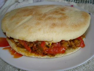 Batbout à la kefta grillée & Frites