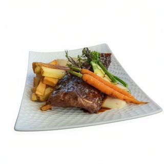 Costillas De Jabalí Asadas Al Bourbon Con Yogur Y Pepinillo Encurtido