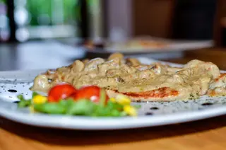 Puretina žar u umaku od vrganja