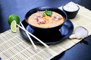 ԱՊՈՒՐ ՏՈՄ-ՅԱՄ