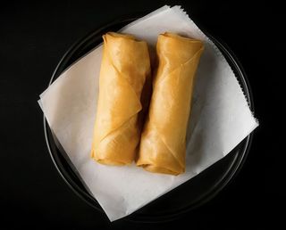 Tapa of Spring Rolls (2 uds.)