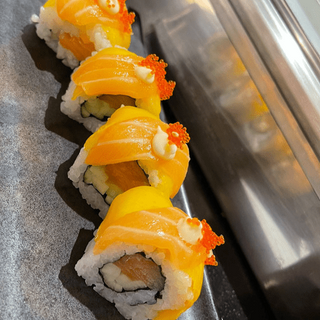 Uramaki De Mango (4 Uds.)