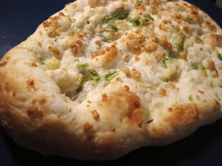 Cheese naan