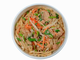 Лапша Курица в Сливочном соусе  (1шт/330г)