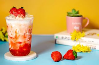 Fragola latte  草莓脏脏牛乳