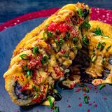 შემწვარი სუში-სენდვიჩი ორაგულით