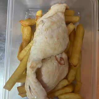 Pechuga Plancha Con Patatas Fritas