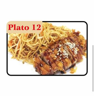 29. Plato 7 Yakisoba Con Pato Teriyaki