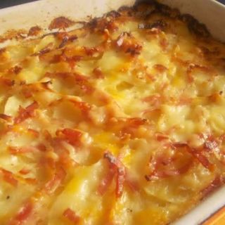Patatas Gratinadas Con Ternera