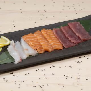 Sashimi Mix (9 Pzs.)