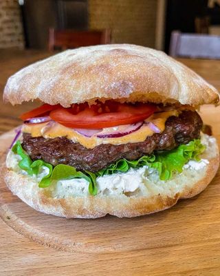 Velika juneća pljeskavica 