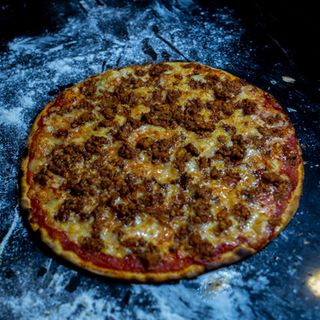 Pizza Boloñesa