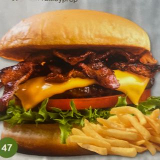 47. Hamburguesa Con Bacon