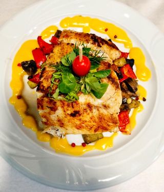 SALAU  FILE  LA GRATAR                                                 