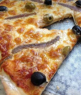 Pizza Napolitana (28 Cm.)