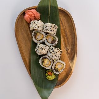 Uramaki krewetka w tempurze