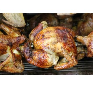 Pollo A L`Ast Entero (3 Uds.) Con Patatas