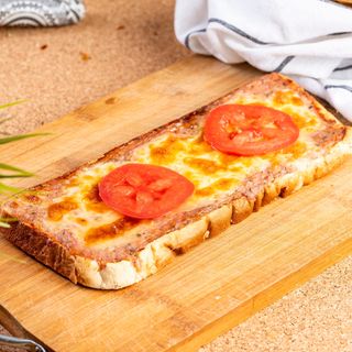 Принцеса с кайма и кашкавал (200г)