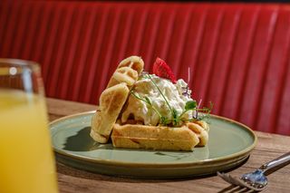 მჭადის ვაფლი სულგუნის სტრაჩატელათი