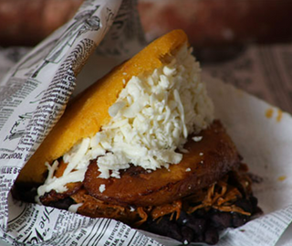 Arepa Catira