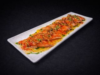 Лосось слабосолений гравлакс з апельсиновим соусом (80g)