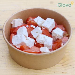 Салата Домати със сирене