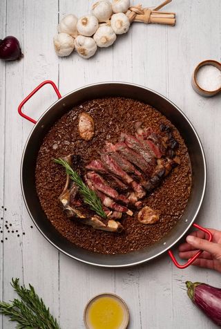 Paella de carne, precio para 2 personas