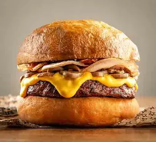 Hamburguesa Ibérica Con Patatas
