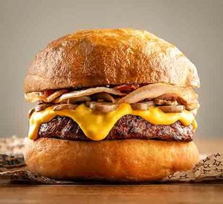 Hamburguesa Ibérica Con Patatas