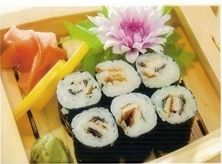 Maki rollo de anguila (6 uds.)