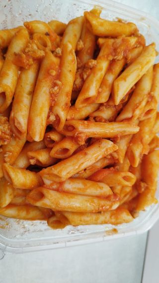 Plato De Macarrones Boloñesa