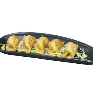 9. Gyoza pollo - 5 pezzi