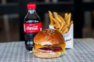 Single cheese burger with chips & soda