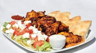 Kanat ve incik piatto Ali di pollo