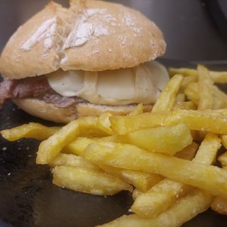 Montadito De Ternera Con Queso