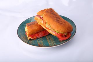 Панини с ветчиной халал (1 пор.)