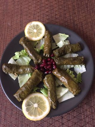 Лозови сърми с ориз по ливански