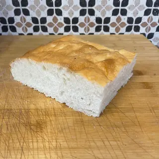 FOCACCIA CALDA
