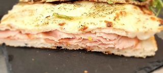 Prosciutto crudo - mozzarella di bufala